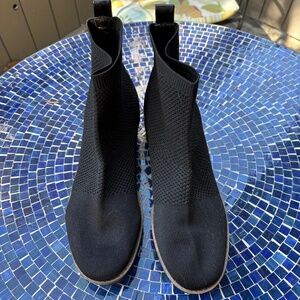 Bandolino Stretch Wedge Booties Size 10